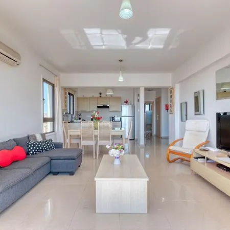 Hilltop Apartment Mazotos