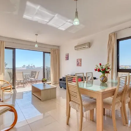 Hilltop Apartment