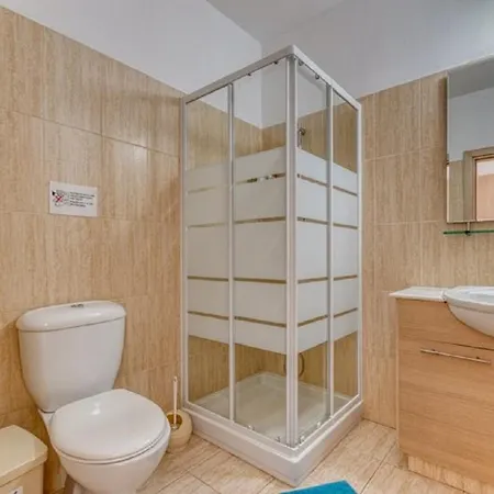 Hilltop Apartment-free Welcome Package *