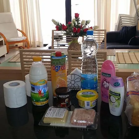 Hilltop Apartment-free Welcome Package