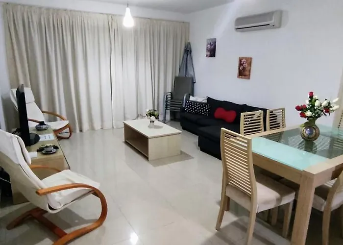 Hilltop Apartment-free Welcome Package Apartment